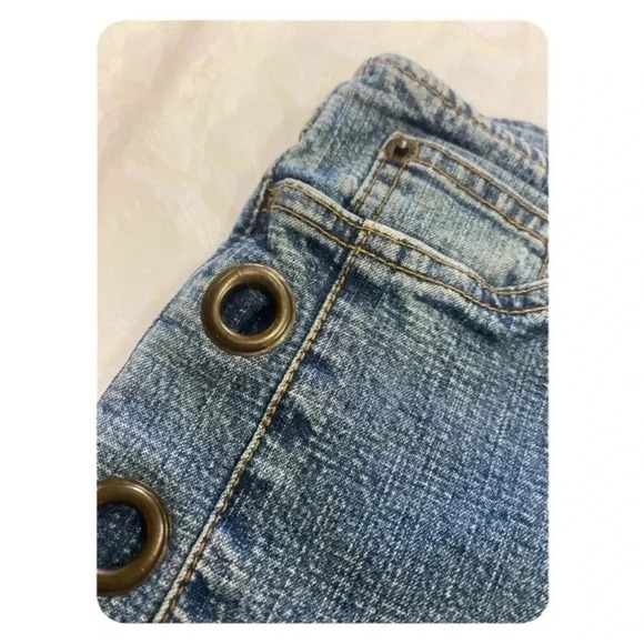 Garage Vintage Y2K Flare Bell Bottom Grommet  Detail Jeans Size 9 - Picture 14 of 15